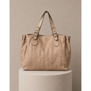 Tre’s by Trecelo LA Taupe Croc Embossed XLarge Tote Shoulder Bag Purse